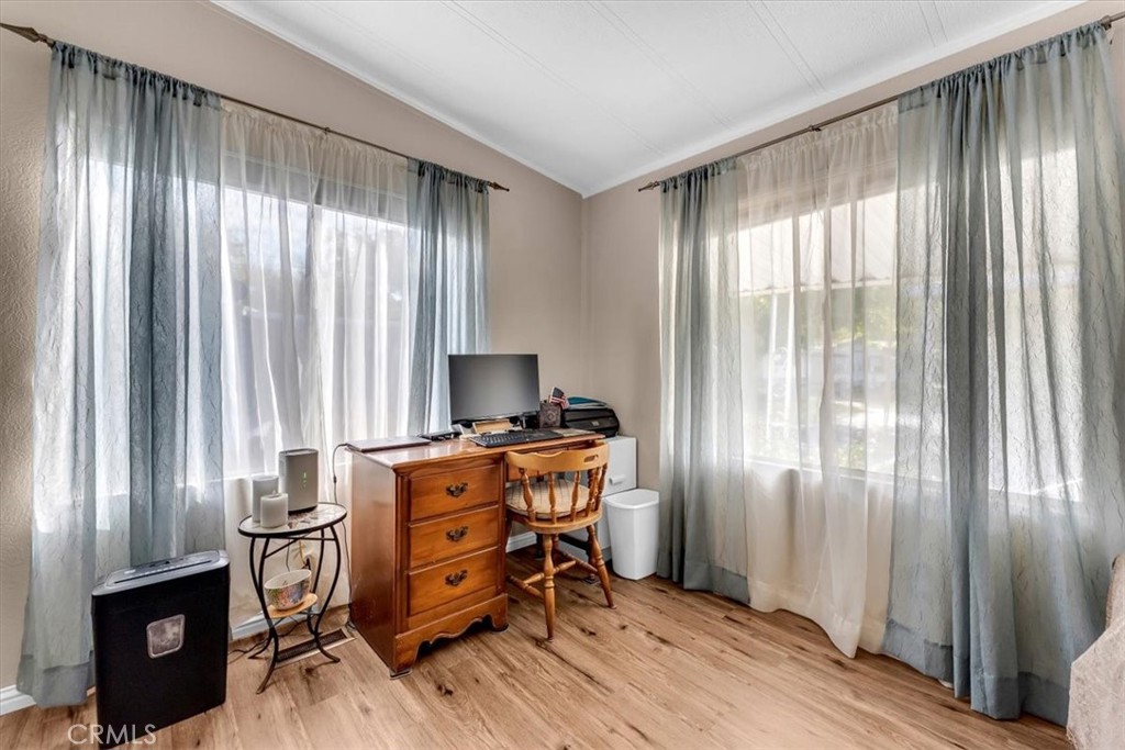 11705 Parey Avenue, Unit 13 Red Bluff, CA 96080 - Photo 7 of 40