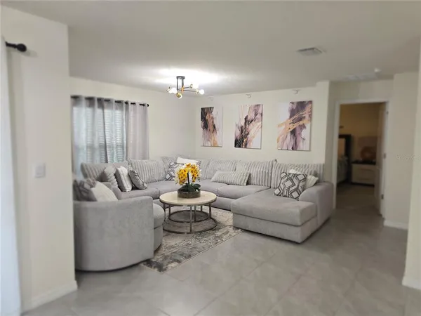 $390,000 | 16706 Sunburst Lake Street, Wimauma, FL 33598