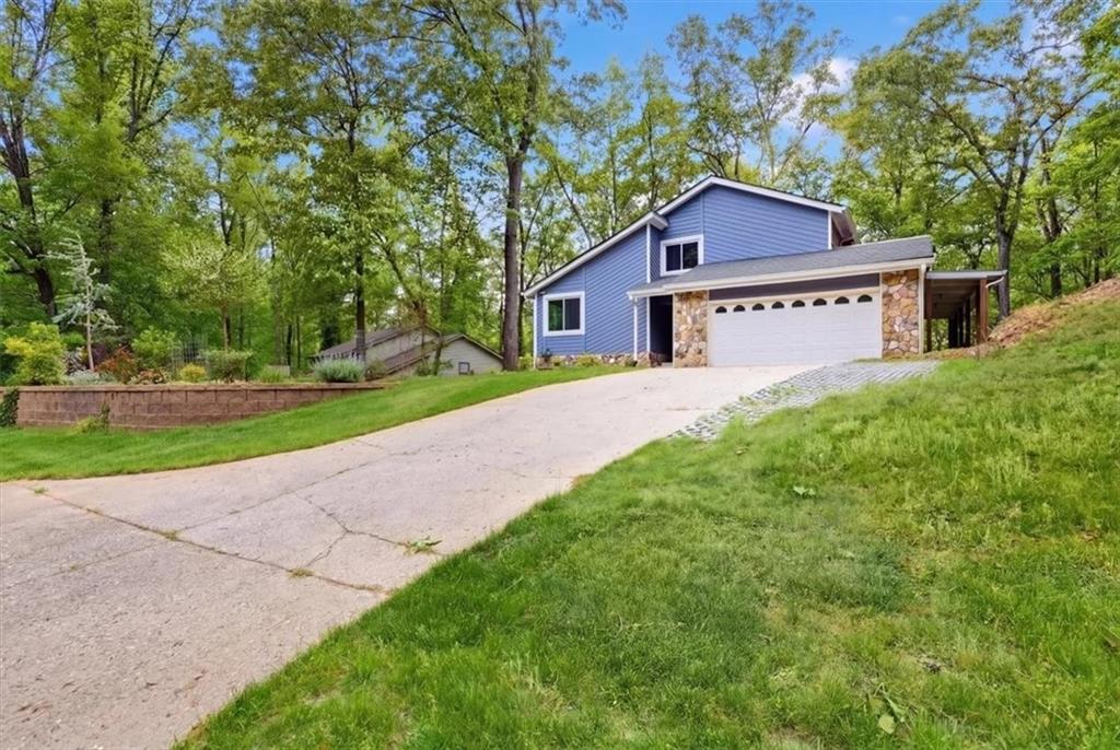 9485 Martin Road Roswell, GA 30076 - Photo 3 of 51