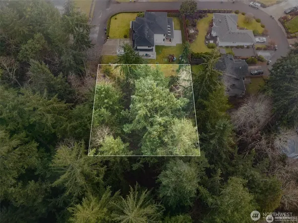 an aerial view of a house having outdoor space