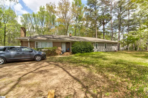 $899,900 | 801 Crestview Road, Easley, SC 29642