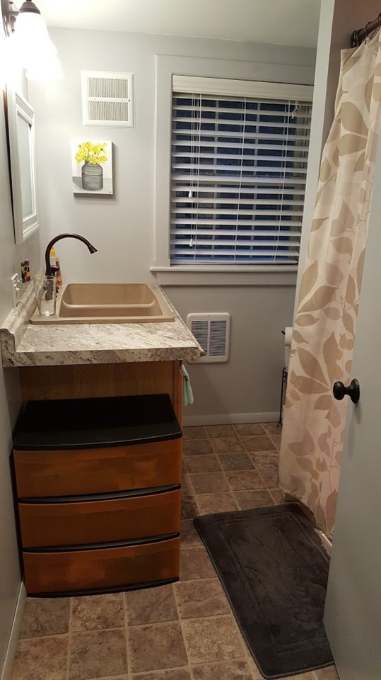 10 Middlebrook Road Dover, NH 03820 - Photo 12 of 38