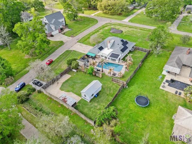 $434,000 | 7994 Hermitage Drive, Denham Springs, LA 70726