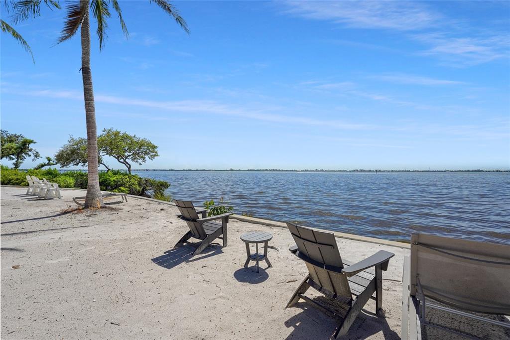303 Compass Point Drive, Unit 101 Bradenton, FL 34209 - Photo 15 of 76