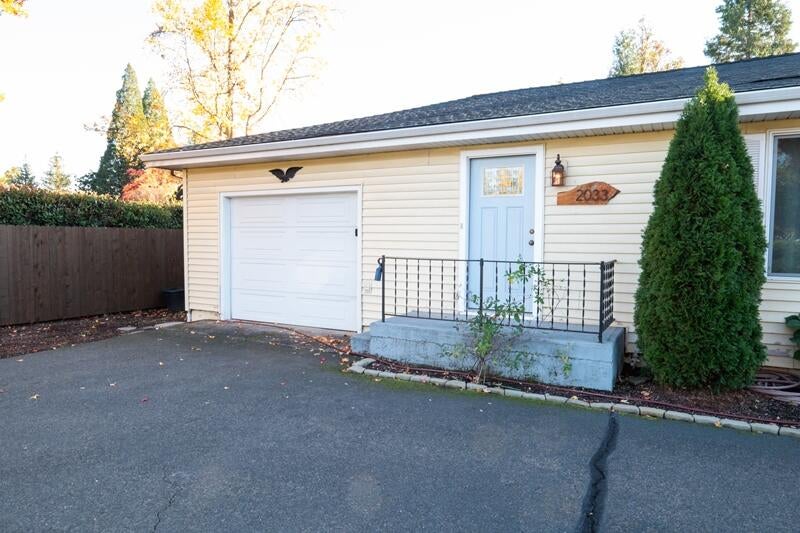 2033 South Stage Road Medford, OR 97501 - Photo 24 of 29 DSCF5761