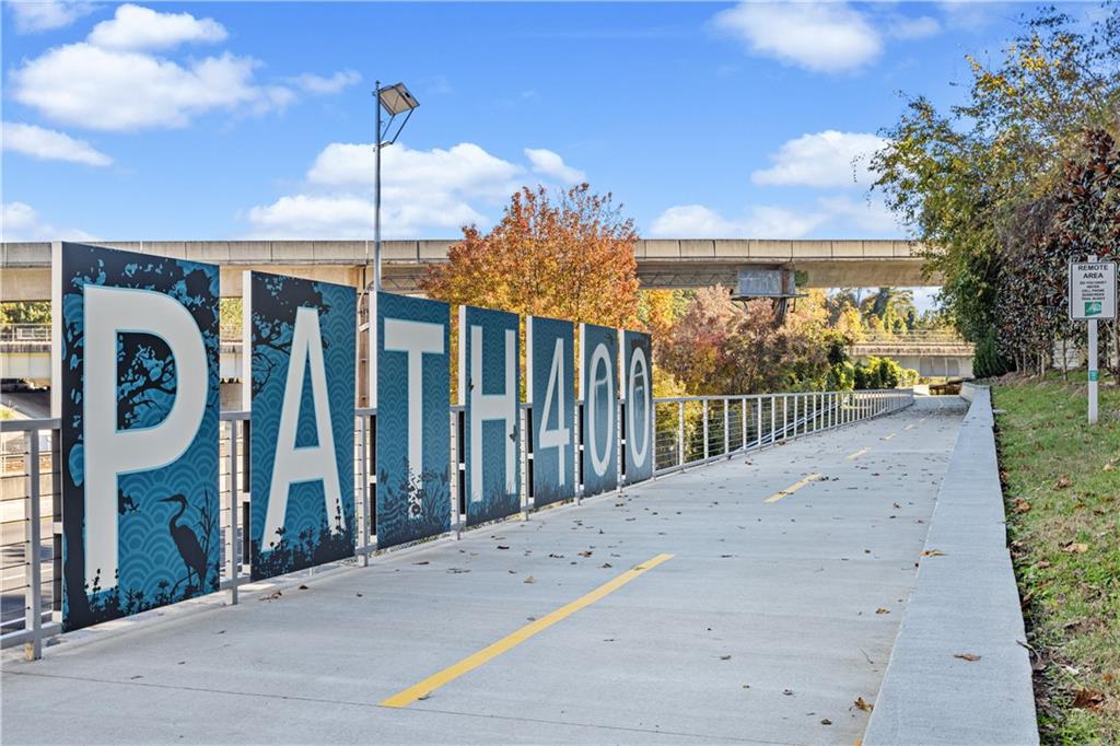 652 Timm Valley Road Northeast Atlanta, GA 30305 - Photo 10 of 13