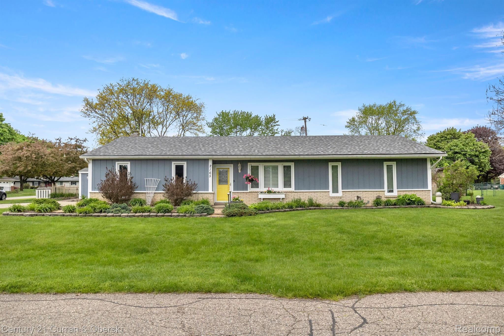 2165 Metzner Road Walled Lake, MI 48390 - Photo 1 of 30 Gallery Image 1