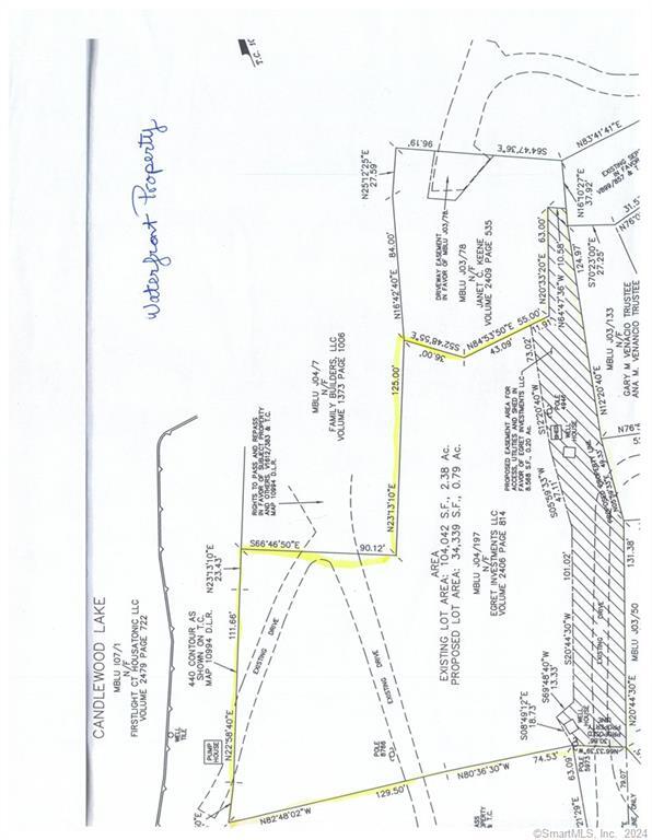 262 Great Plain Road Danbury, CT 06811 - Photo 2 of 2 a picture of a bathroom with a shower