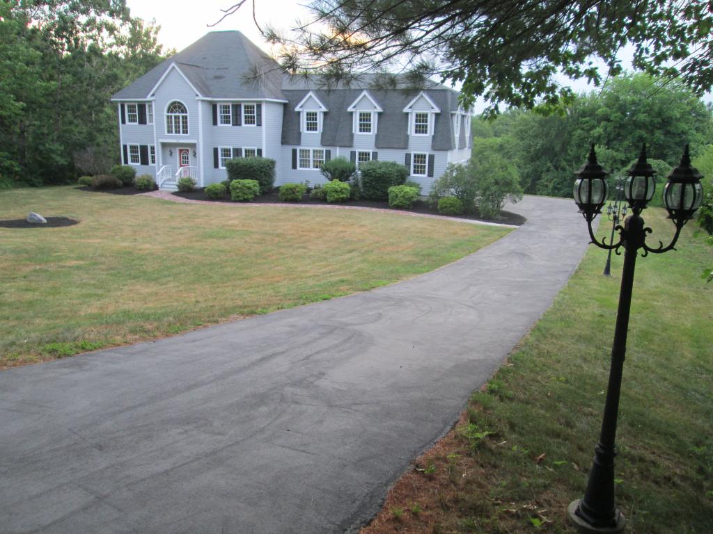 118 Castle Hill Road Windham, NH 03087 - Photo 2 of 33