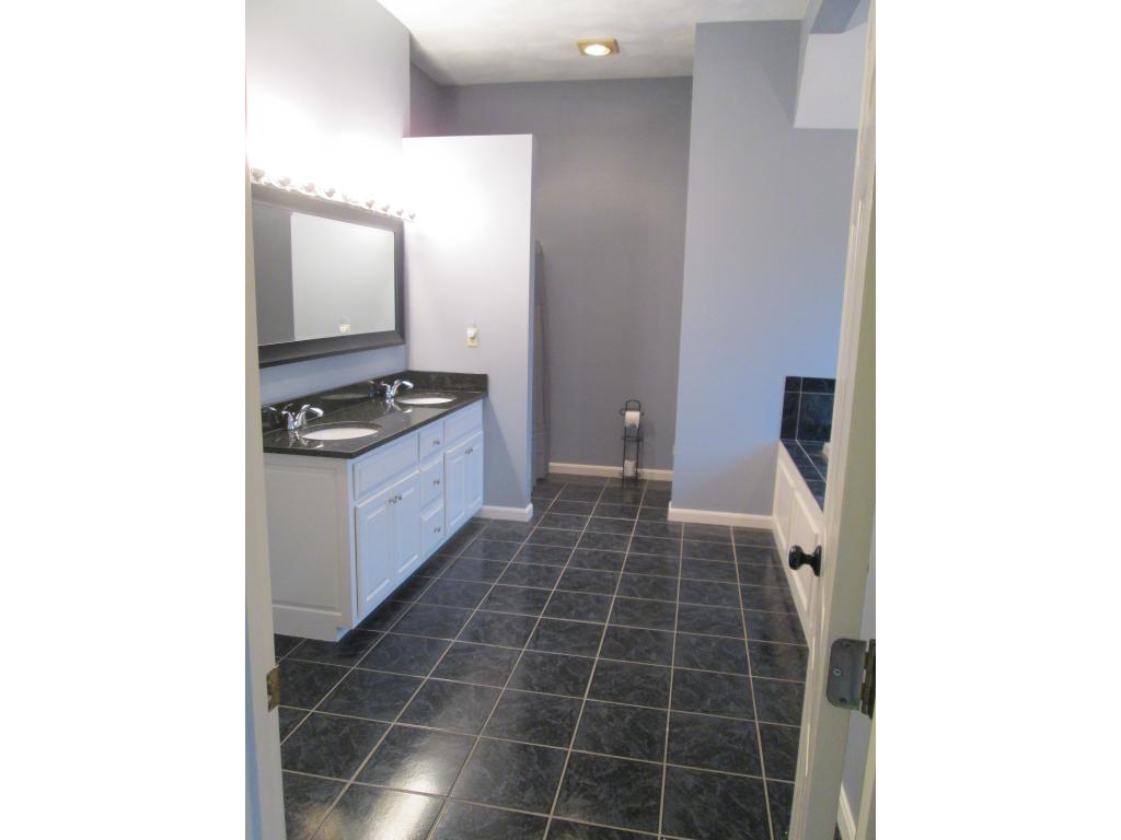 118 Castle Hill Road Windham, NH 03087 - Photo 22 of 33