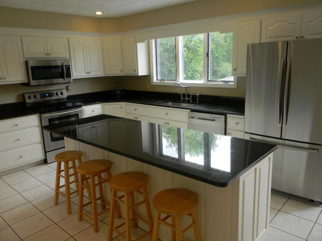 118 Castle Hill Road Windham, NH 03087 - Photo 7 of 33