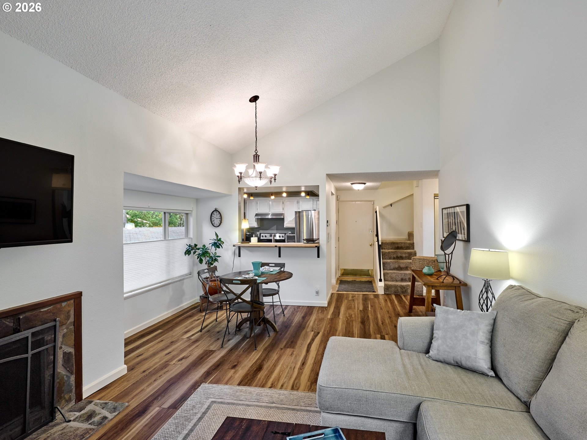 10276 Southwest Trapper Terrace Beaverton, OR 97008 - Photo 10 of 27
