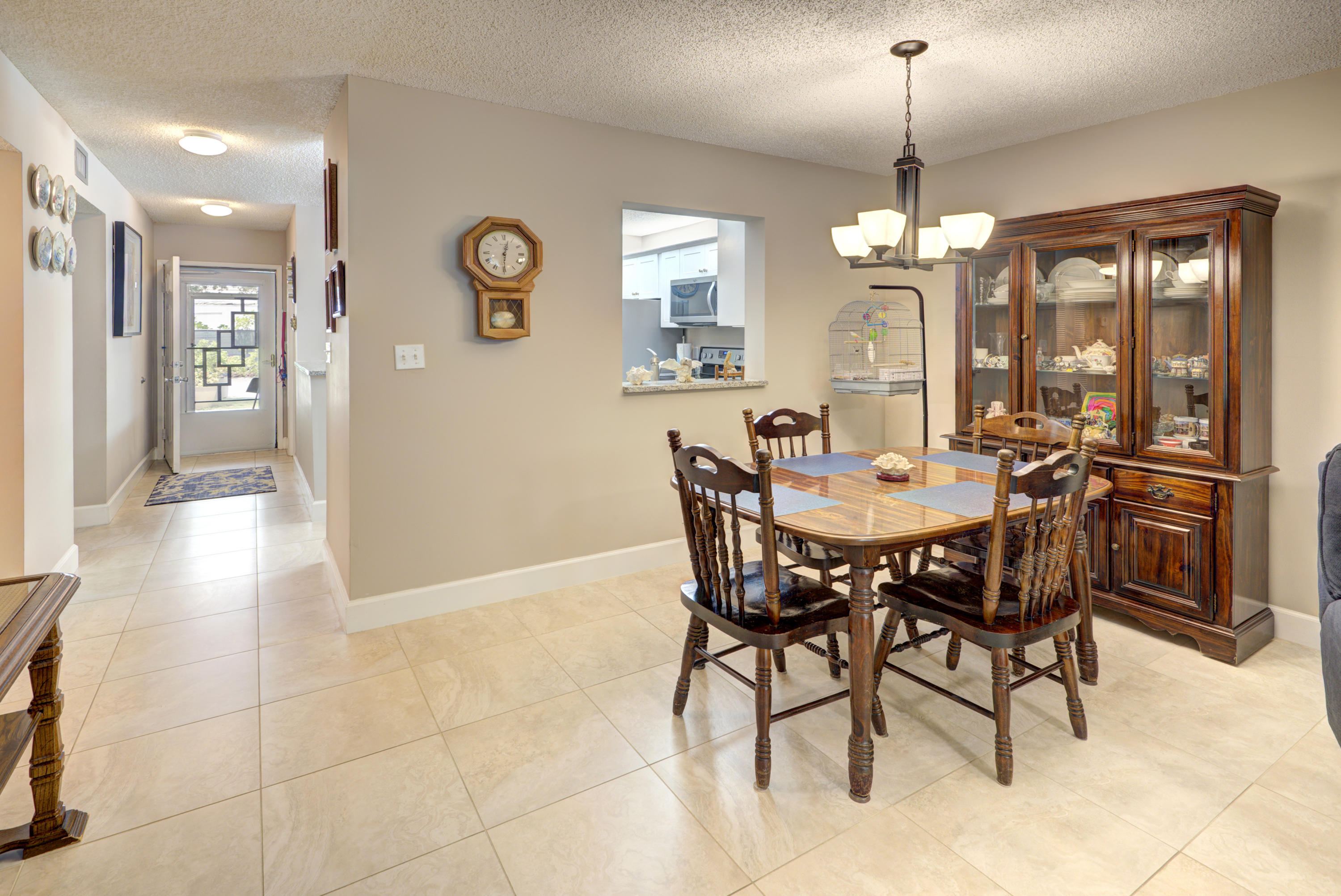 18900 Stewart Circle, Unit 1 Boca Raton, FL 33496 - Photo 10 of 23 Dining area