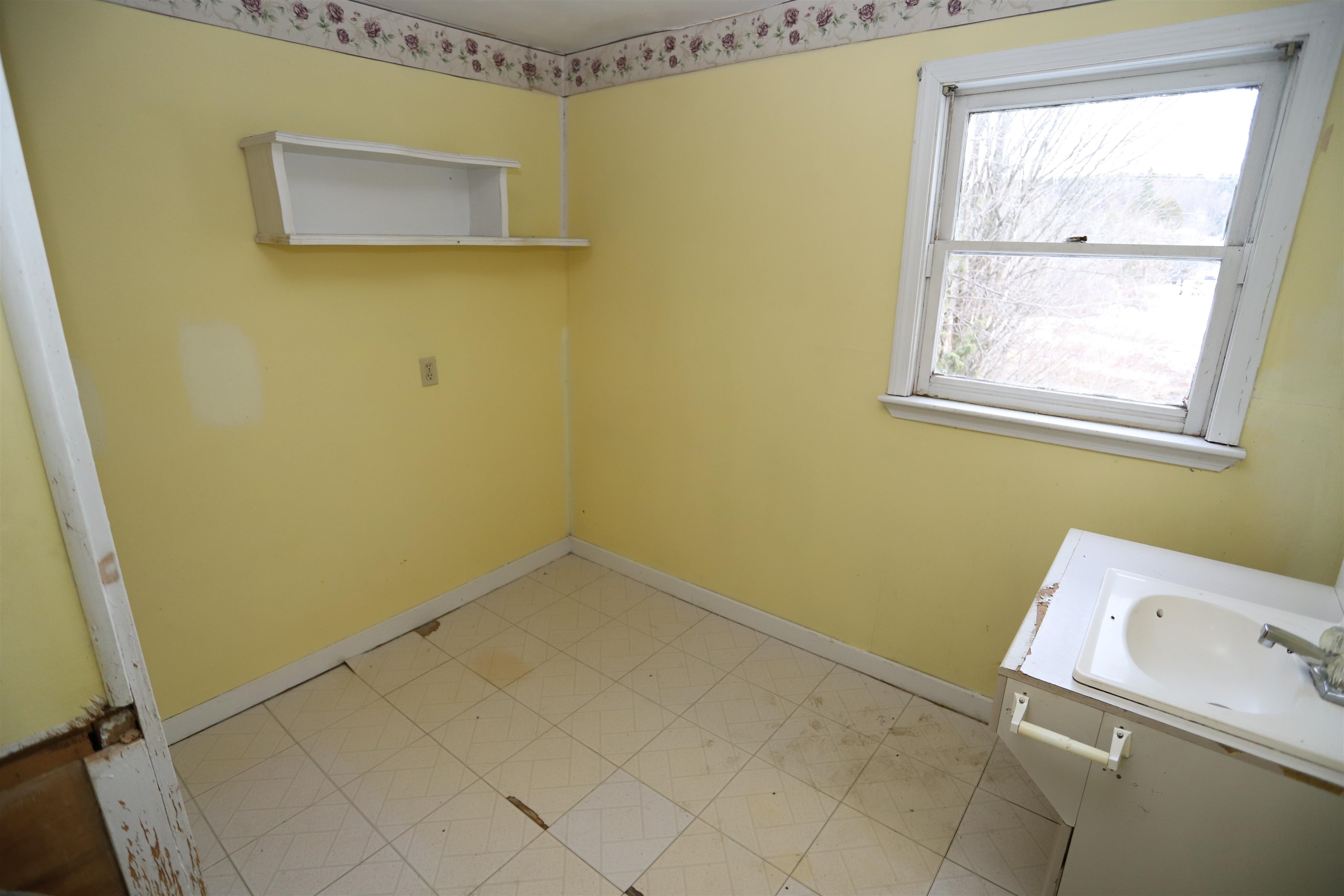 184 Glover Road Barton, VT 05822 - Photo 13 of 26