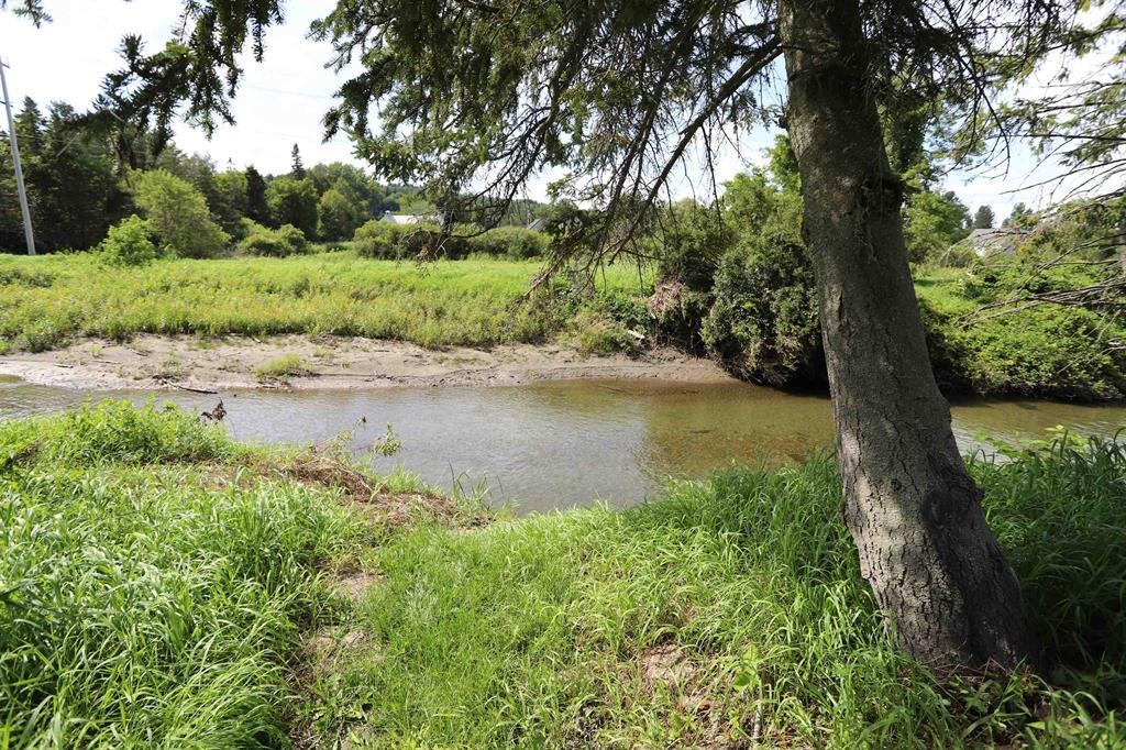 184 Glover Road Barton, VT 05822 - Photo 3 of 26