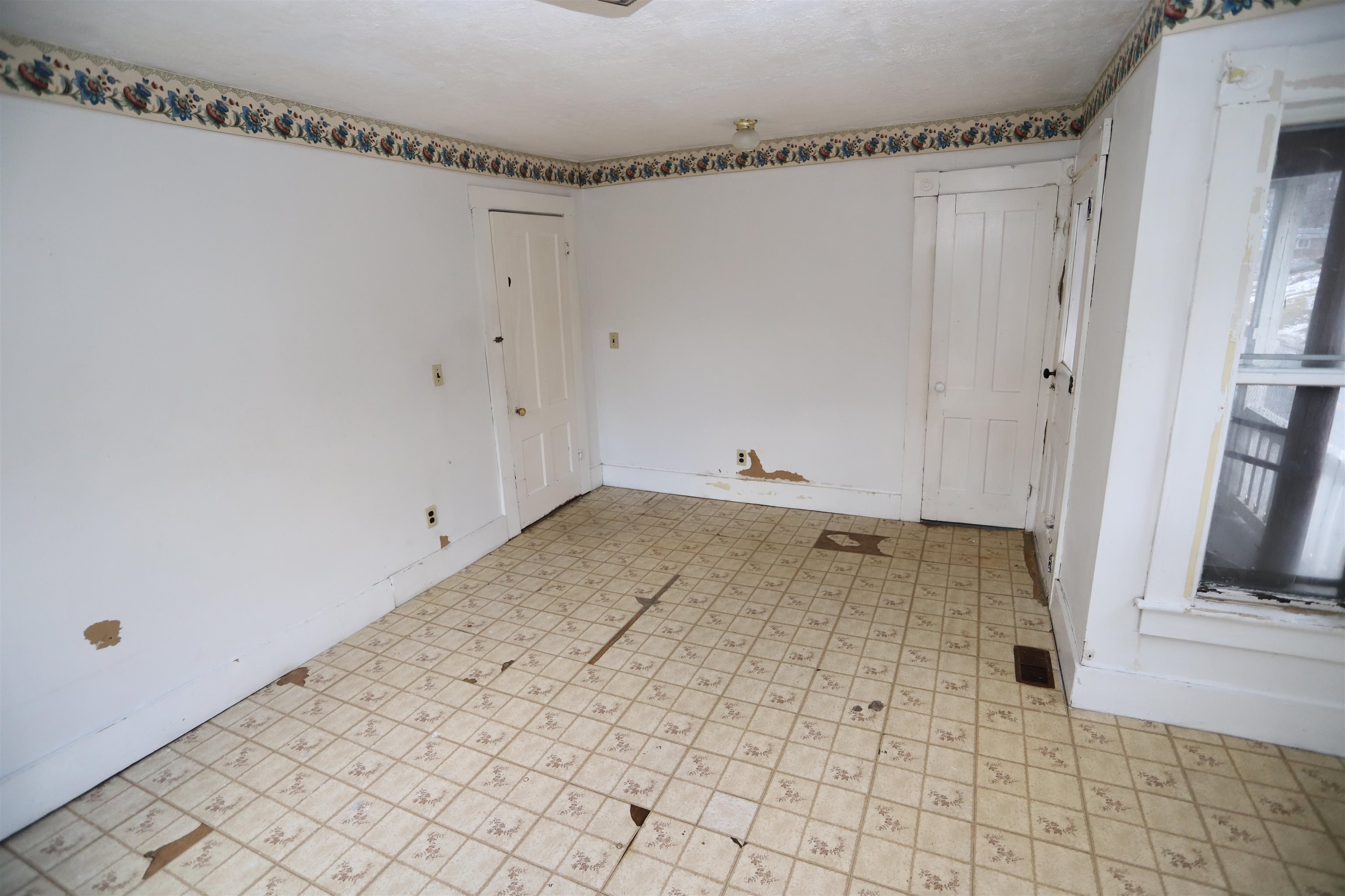 184 Glover Road Barton, VT 05822 - Photo 10 of 26