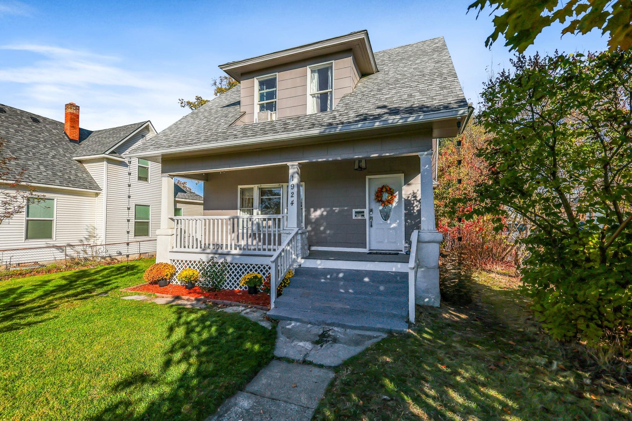 1924 West Indiana Avenue Spokane, WA 99205 - Photo 2 of 38