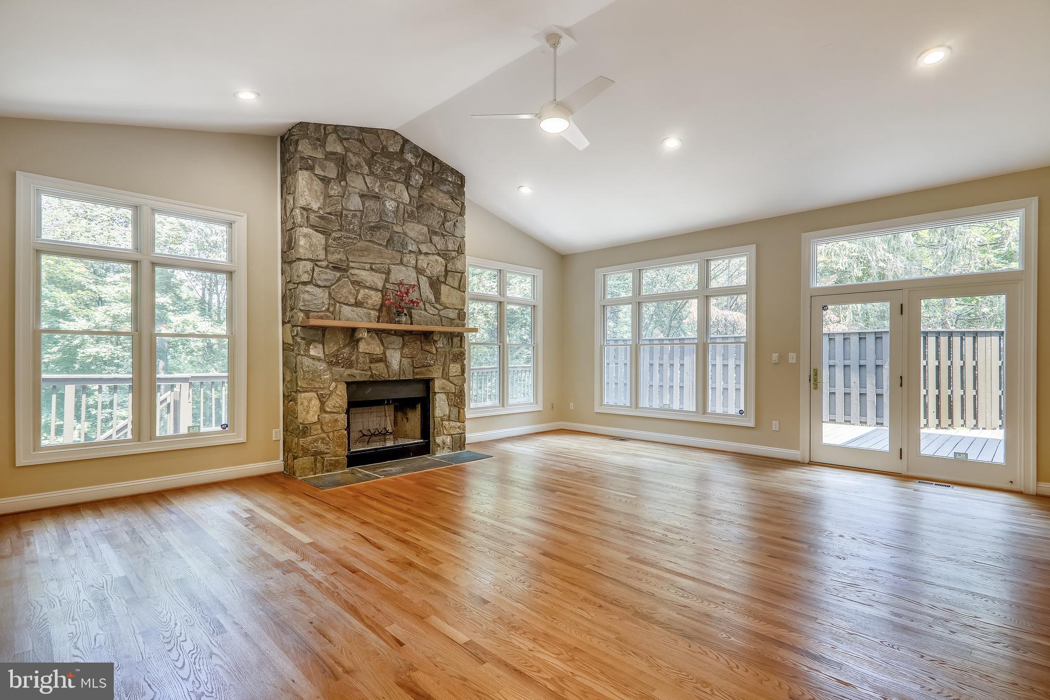 8700 Overlook Road McLean, VA 22102 - Photo 12 of 49 Family Room