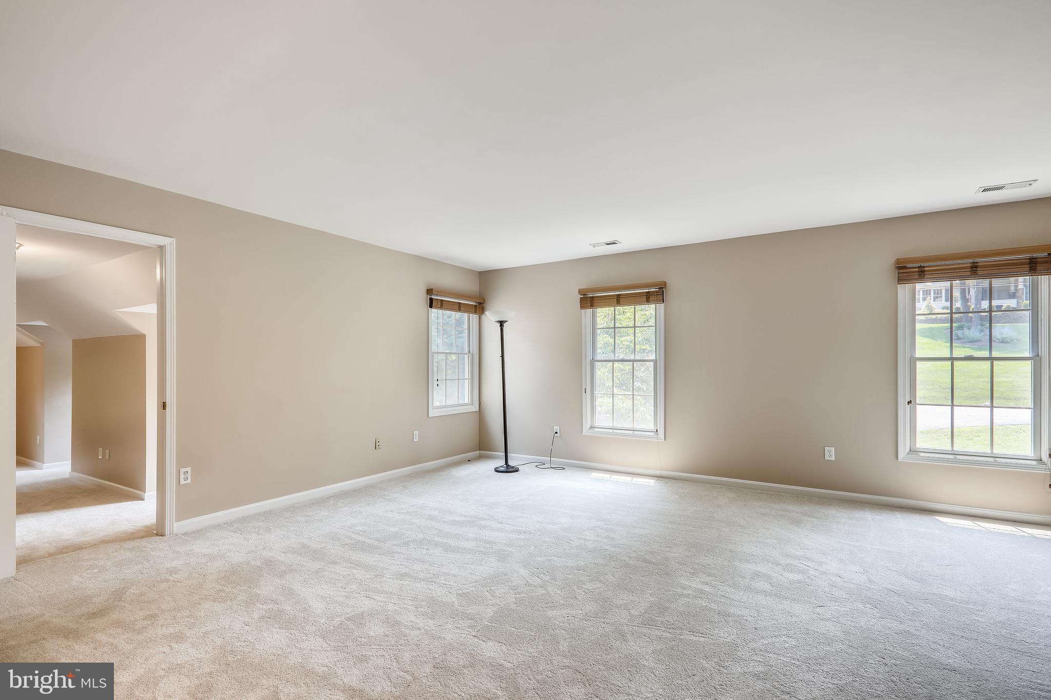 8700 Overlook Road McLean, VA 22102 - Photo 21 of 49 Primary Bedroom