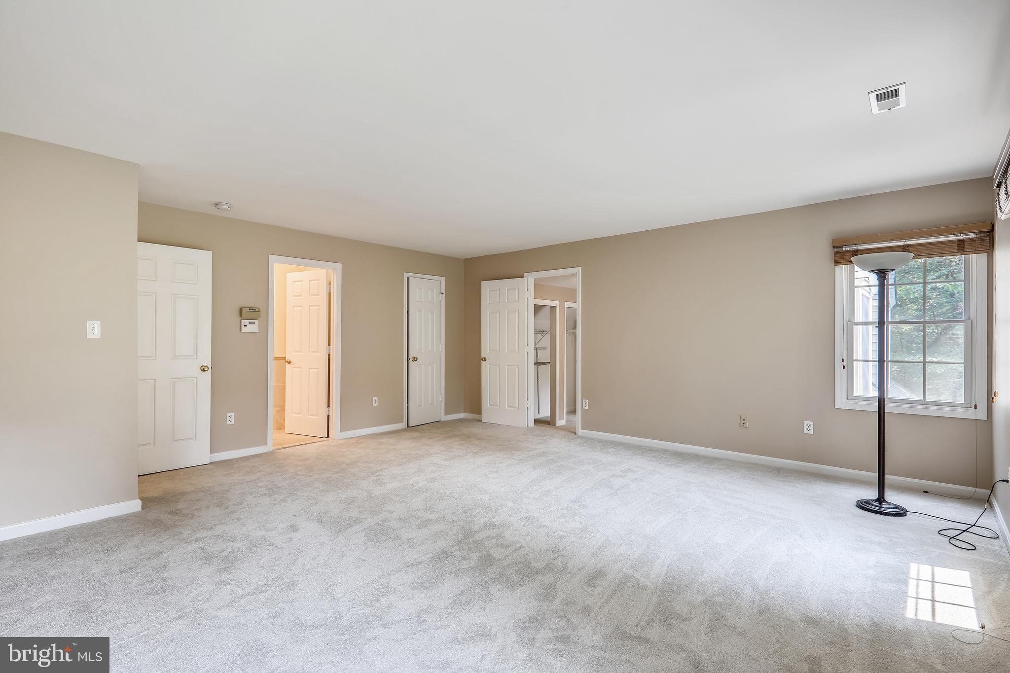 8700 Overlook Road McLean, VA 22102 - Photo 23 of 49 Primary Bedroom