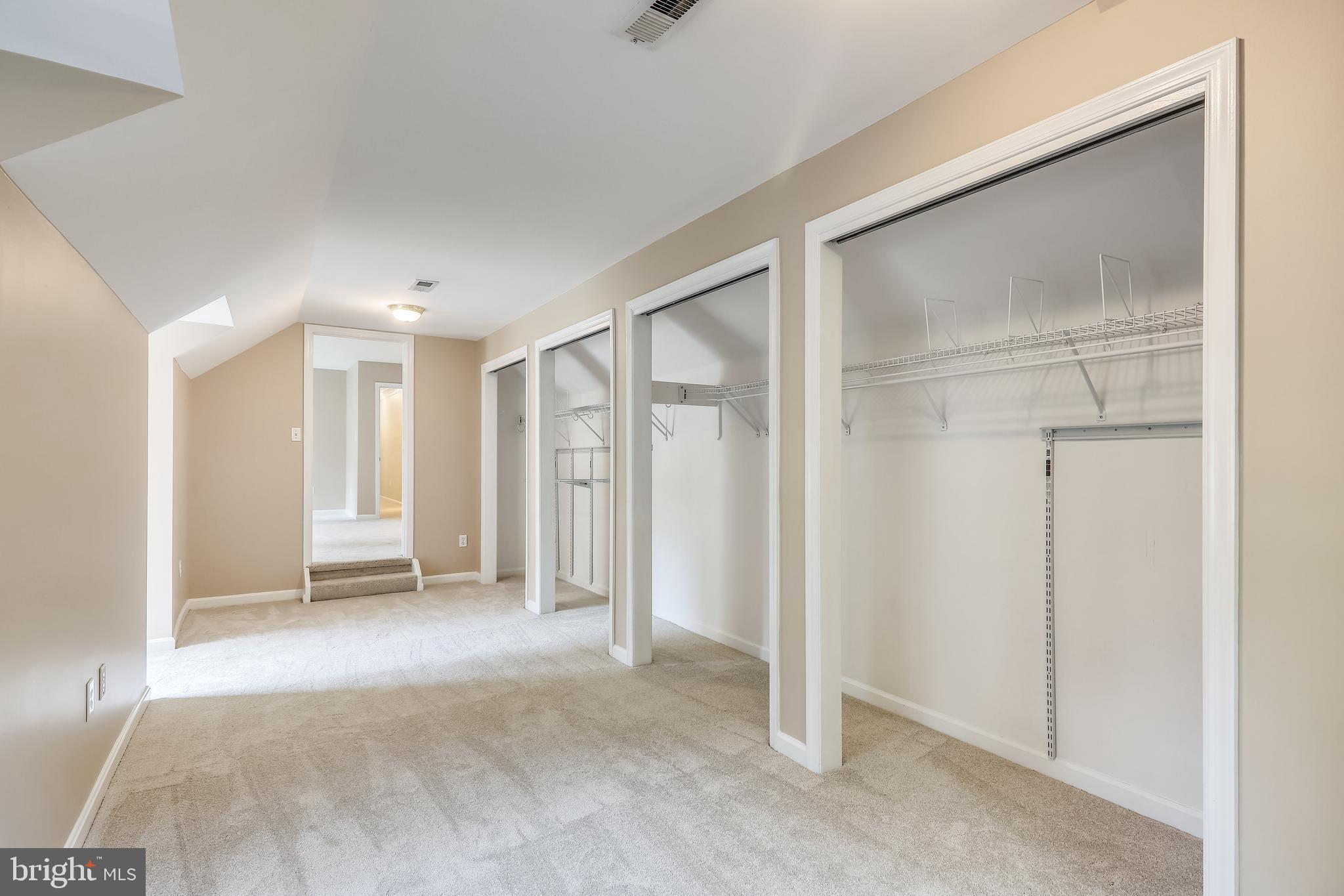 8700 Overlook Road McLean, VA 22102 - Photo 24 of 49 Primary Bedroom Dressing Room