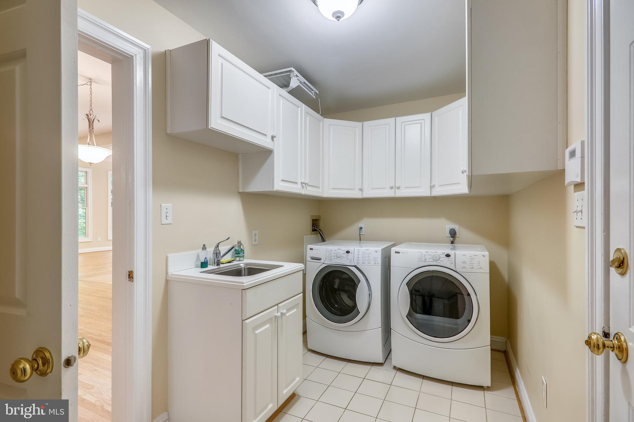 8700 Overlook Road McLean, VA 22102 - Photo 44 of 49 Laundry/Mud Room Off Kitchen