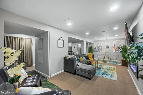$550,000 | 575 Crossbridge Drive, Westminster, MD 21158