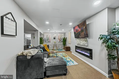 $550,000 | 575 Crossbridge Drive, Westminster, MD 21158