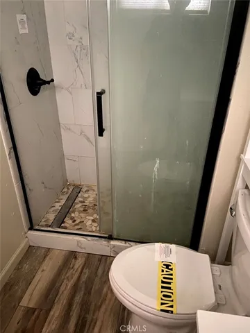 a bathroom with a tub