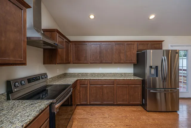 $600,000 | 138 Lisenby Drive, Moncks Corner, SC 29461