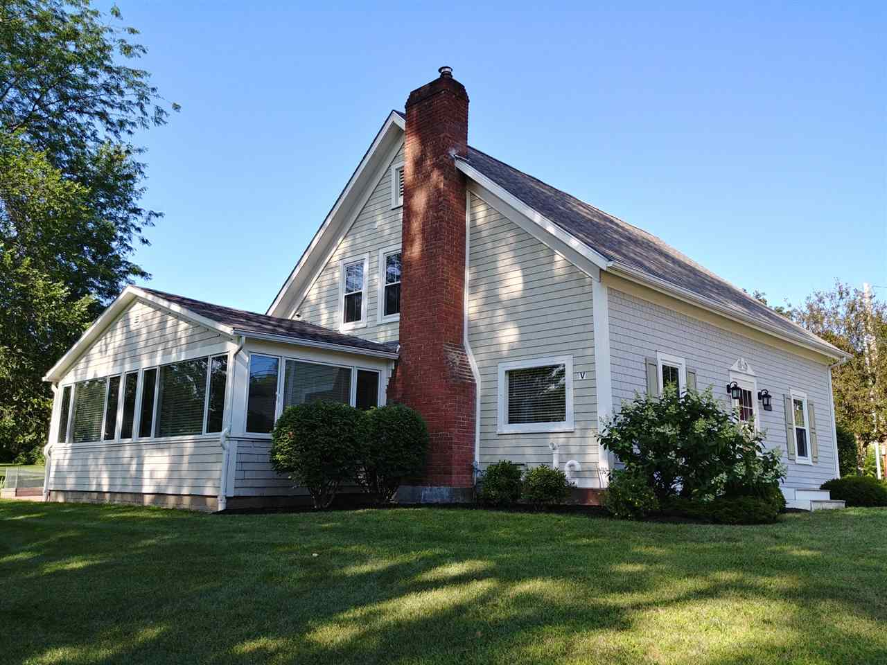 1117 Webster Road Shelburne, VT 05482 - Photo 2 of 16 Gallery Image 2
