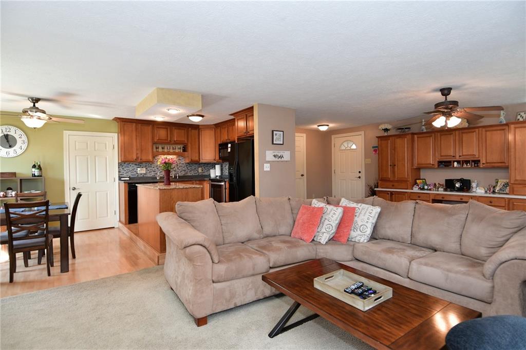 5313 RidgeHill Way Avon, IN 46123 - Photo 9 of 56 Gallery Image 9
