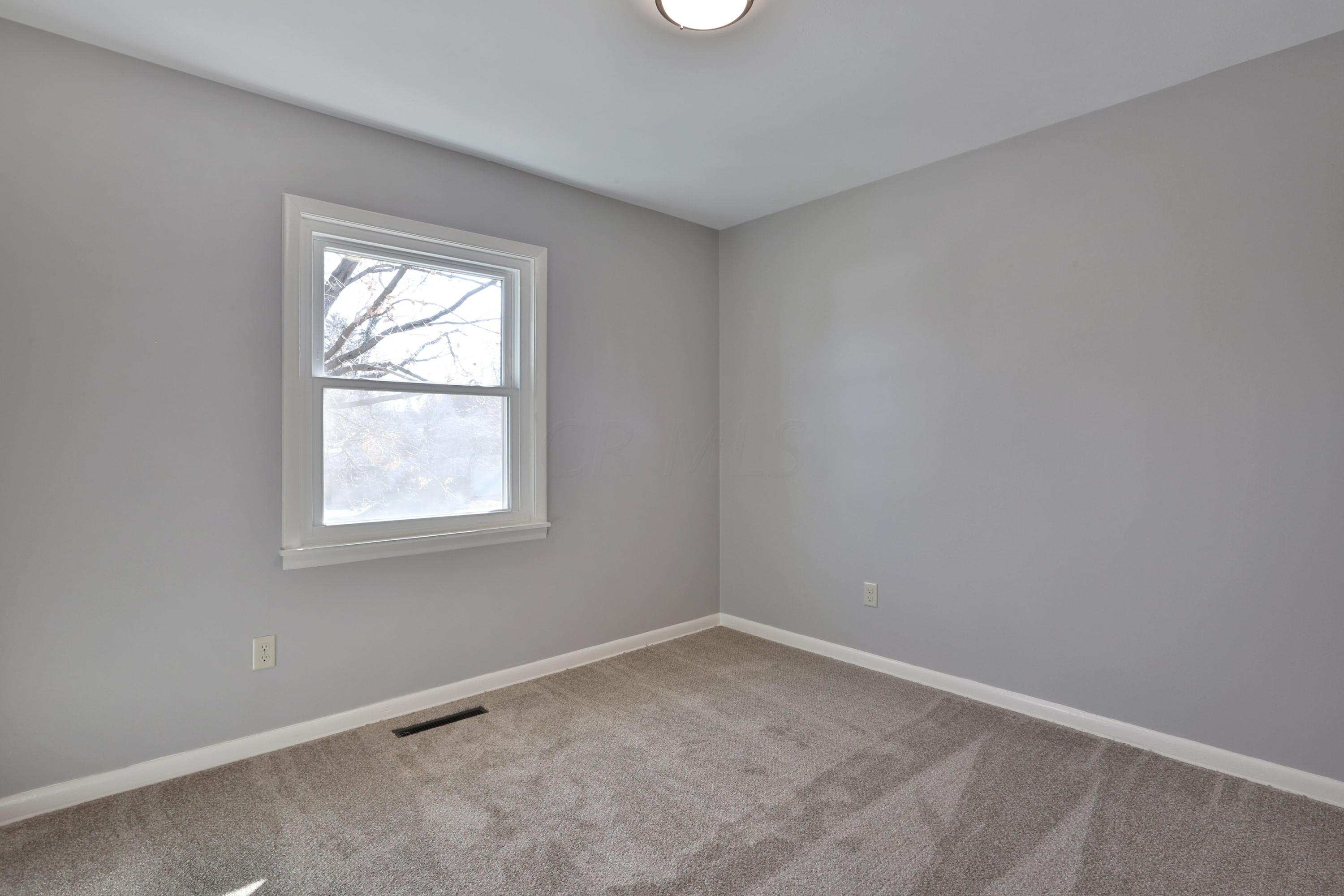 1088 Afton Road Columbus, OH 43221 - Photo 17 of 36 Gallery Image 17