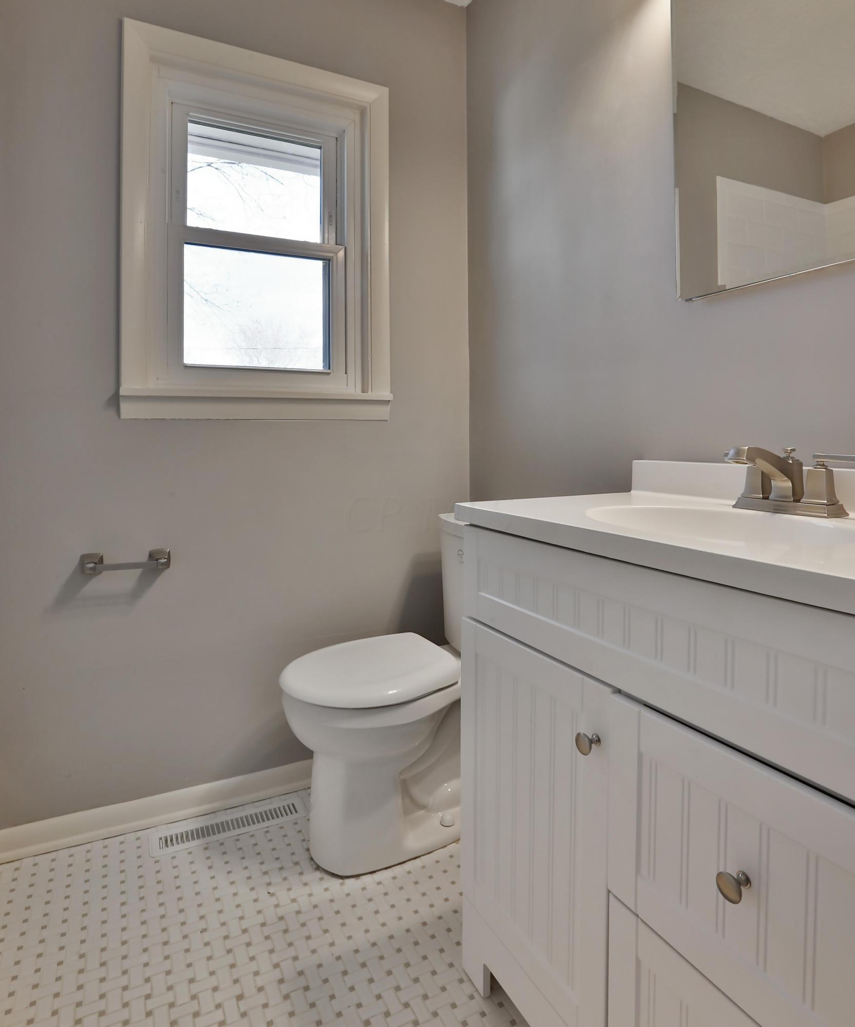 1088 Afton Road Columbus, OH 43221 - Photo 24 of 36 Gallery Image 24