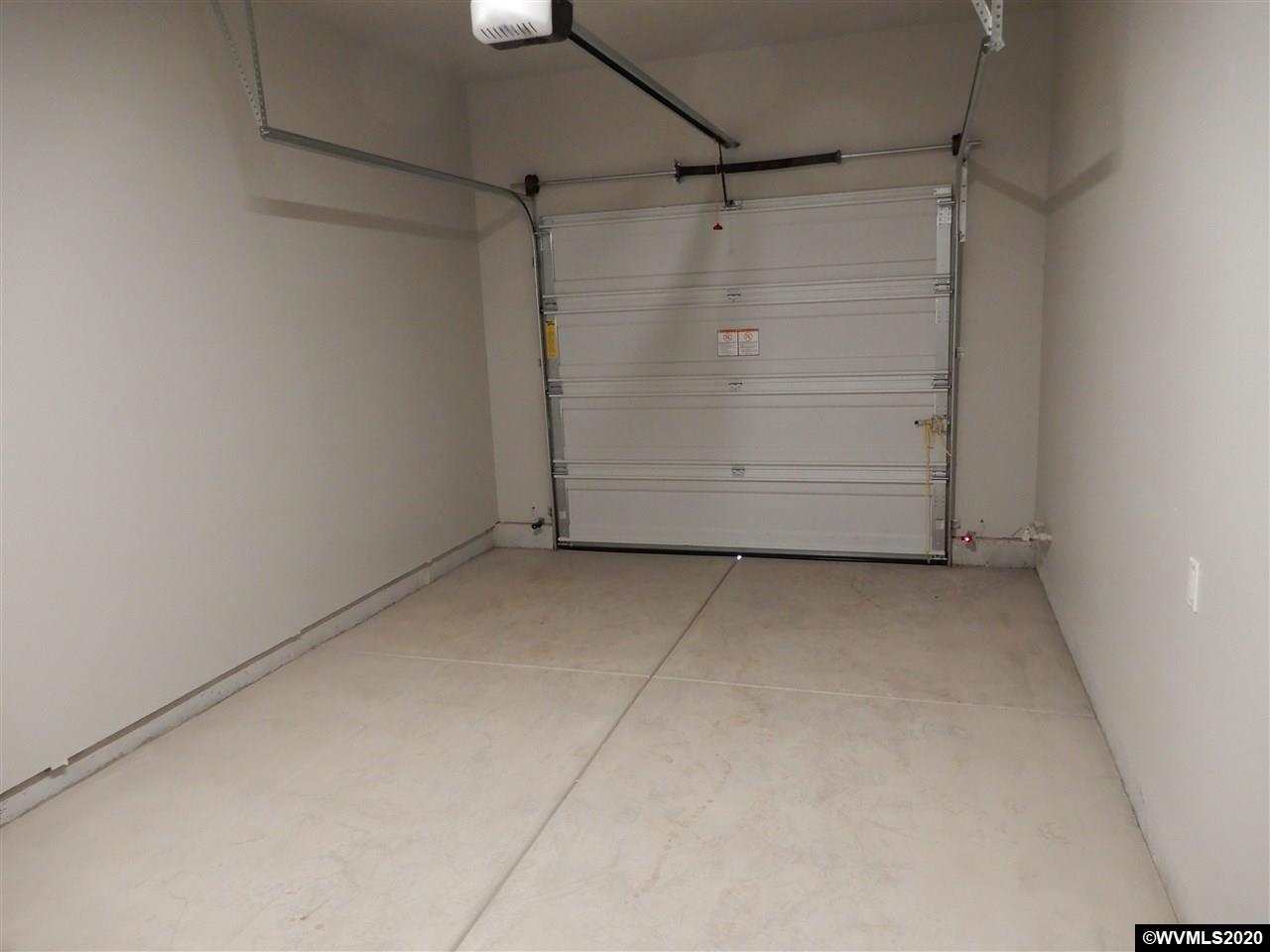 1132 R Street Springfield, OR 97477 - Photo 14 of 18