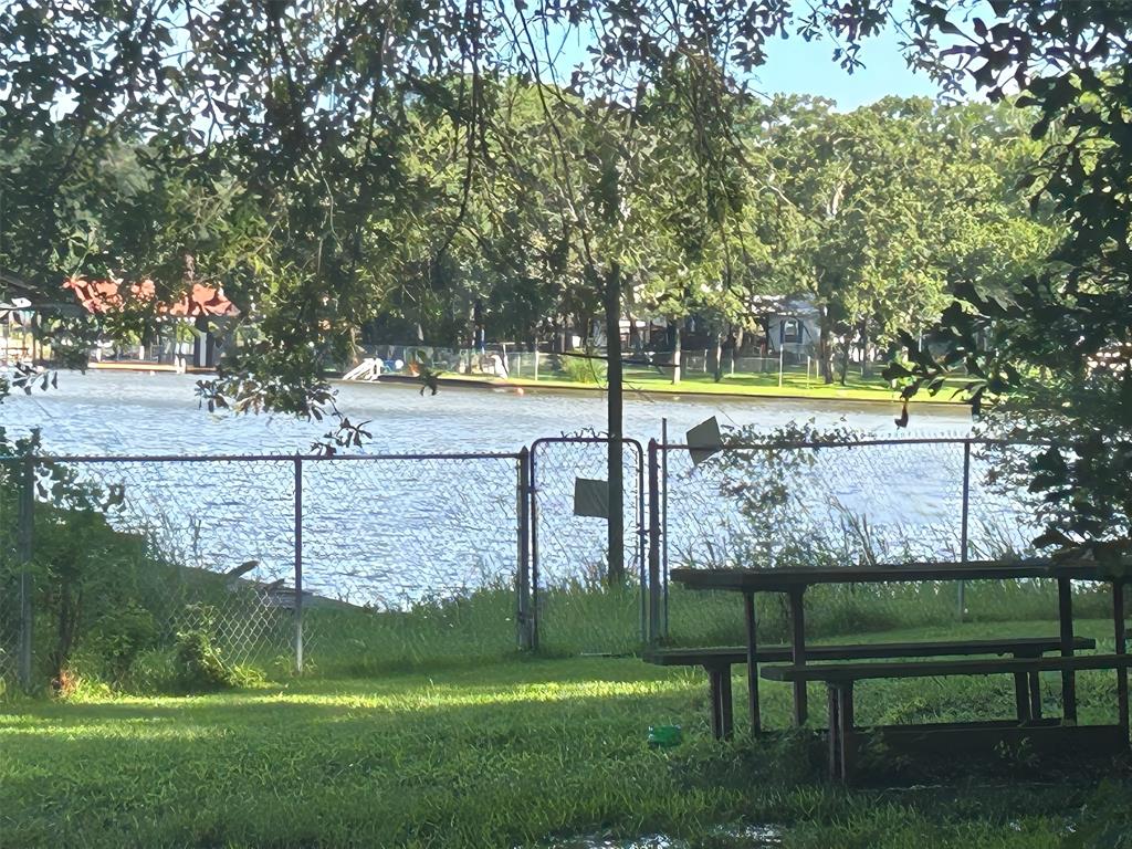 202 Thunderbird Mabank, TX 75156 - Photo 3 of 4 a view of a park with large trees
