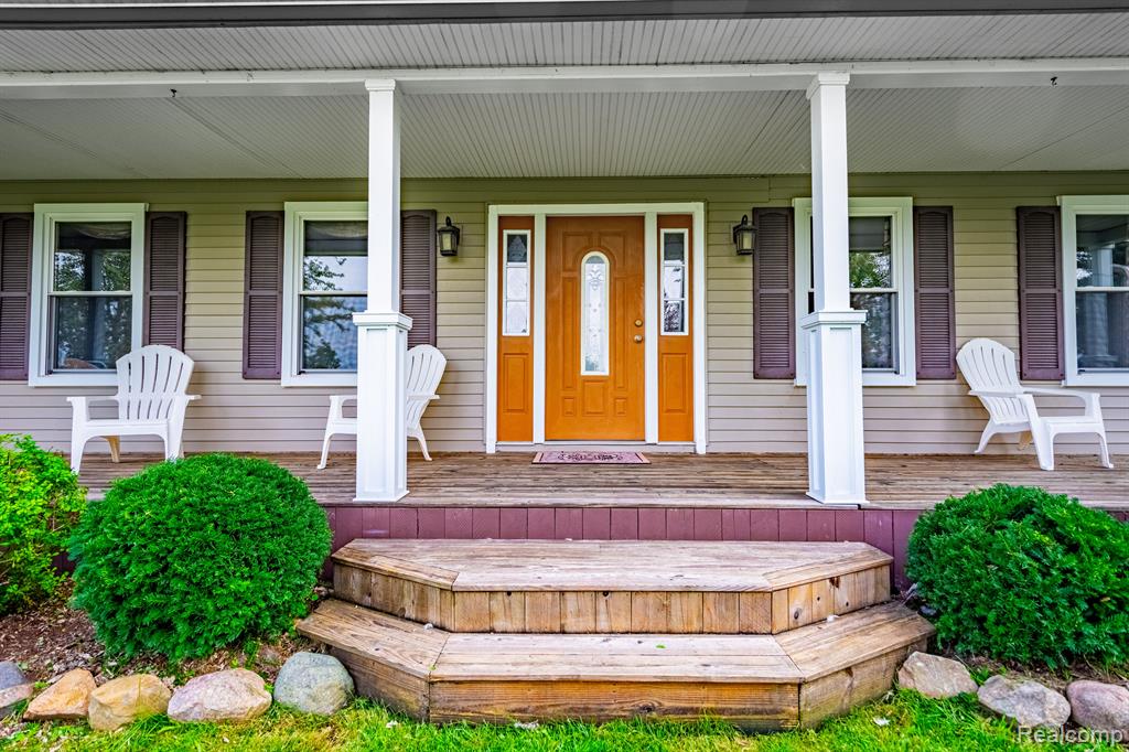 9429 Brandon Road Avoca, MI 48006 - Photo 2 of 44