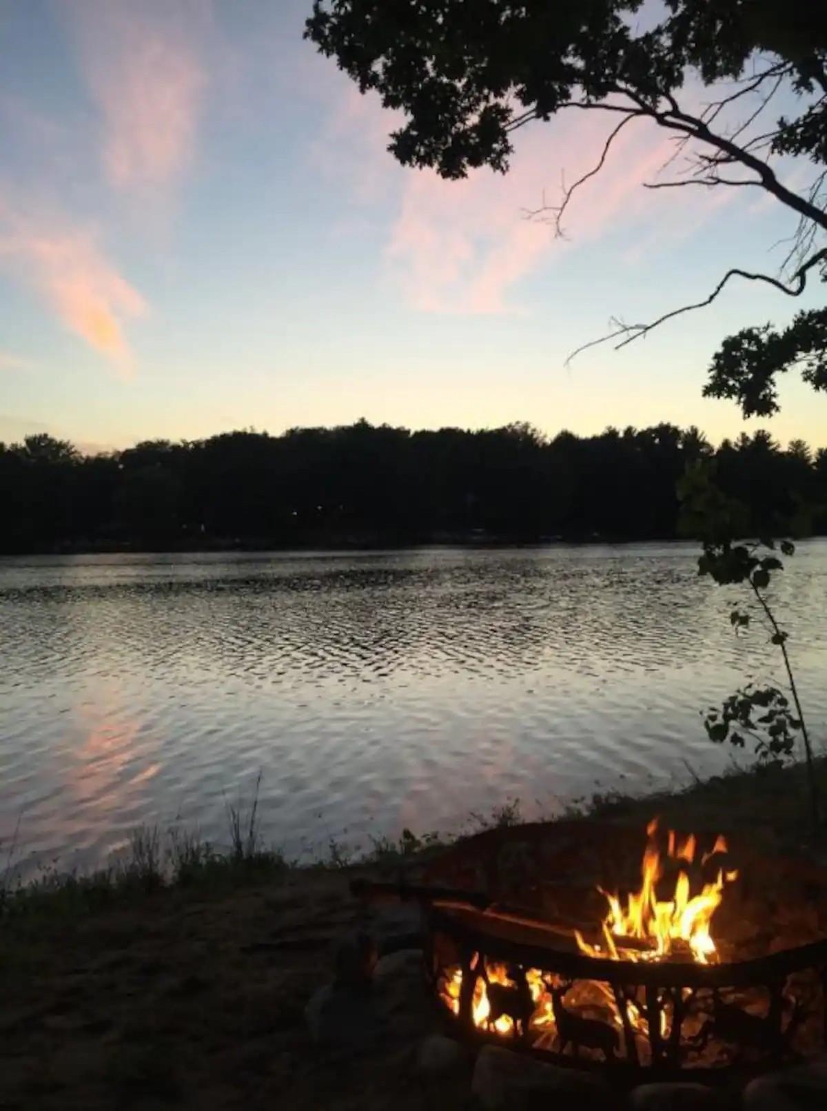 239 High Lake Road Traverse City, MI 49696 - Photo 15 of 28 1925040-e9f773a3-5311-4280-9c49-6d960d4dd8d4.JPG