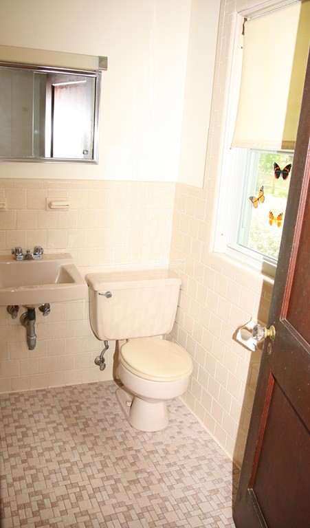 14 Farmer Road Arlington, MA 02476 - Photo 28 of 42 Gallery Image 28