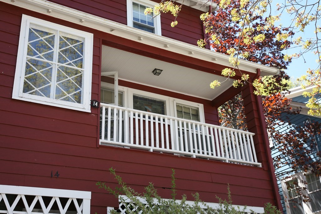 14 Farmer Road Arlington, MA 02476 - Photo 6 of 42 Gallery Image 6