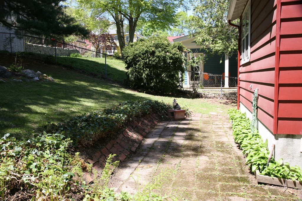 14 Farmer Road Arlington, MA 02476 - Photo 9 of 42 Gallery Image 9