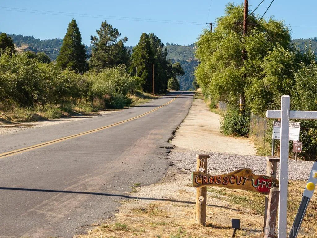 1209 Farmer Road Julian, CA 92036 - Photo 35 of 72