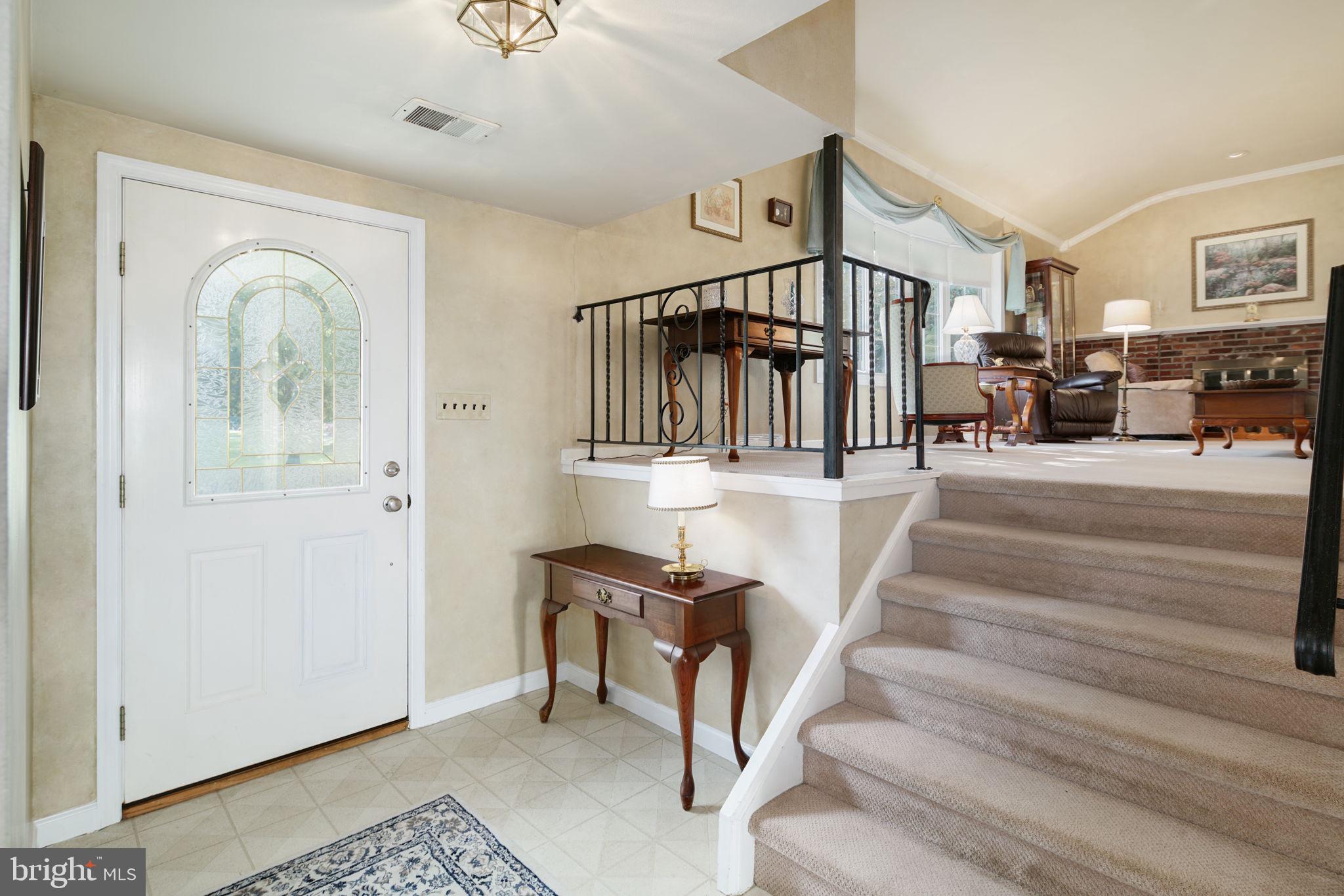 904 Knight Road Cherry Hill, NJ 08034 - Photo 4 of 40