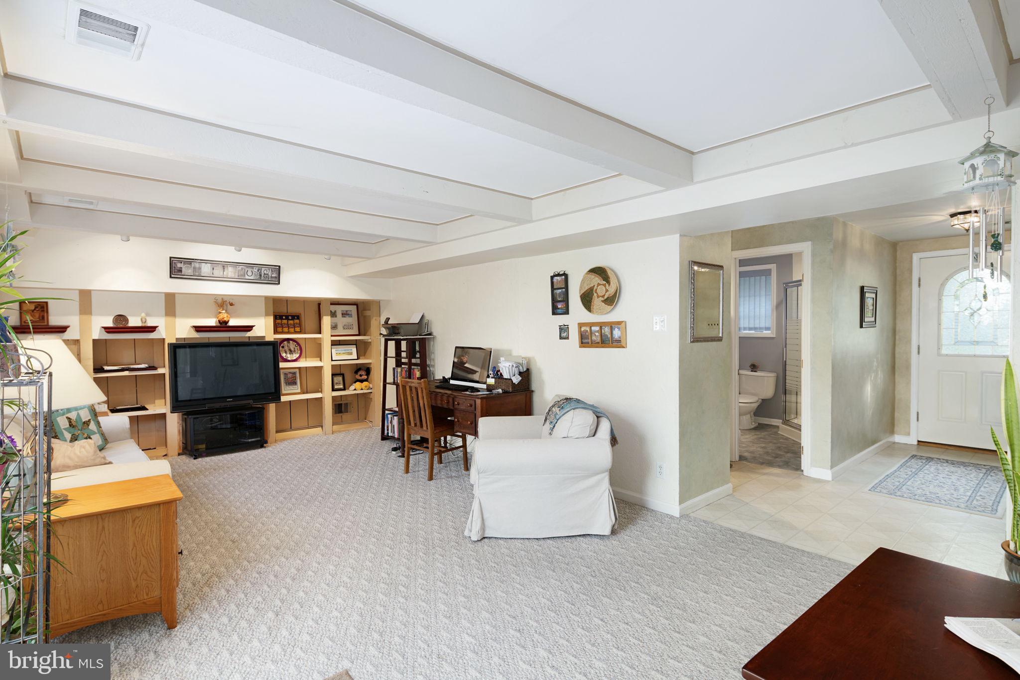 904 Knight Road Cherry Hill, NJ 08034 - Photo 7 of 40
