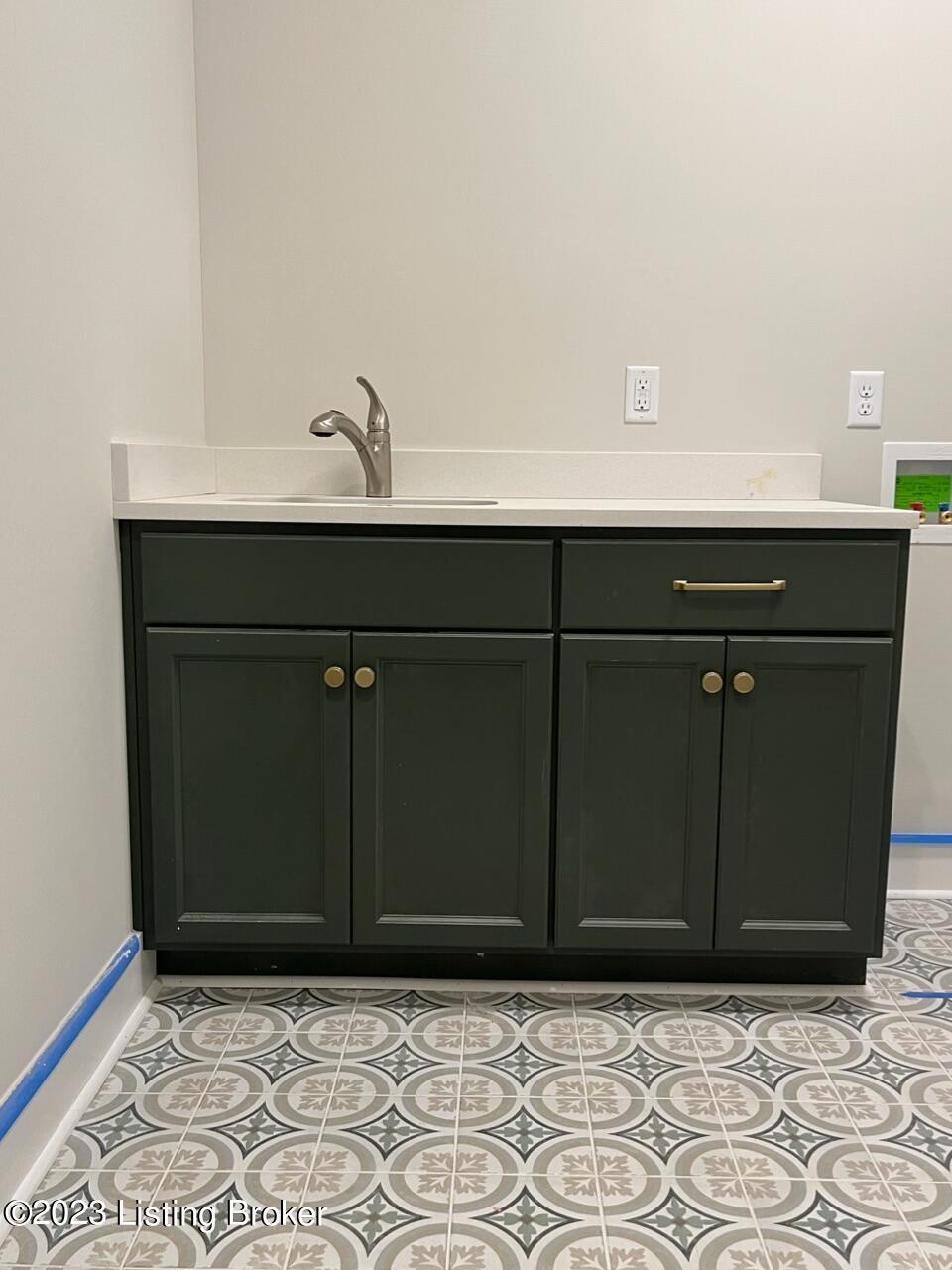 394 Turner Ridge Road Crestwood, KY 40014 - Photo 18 of 22 7- Laundry