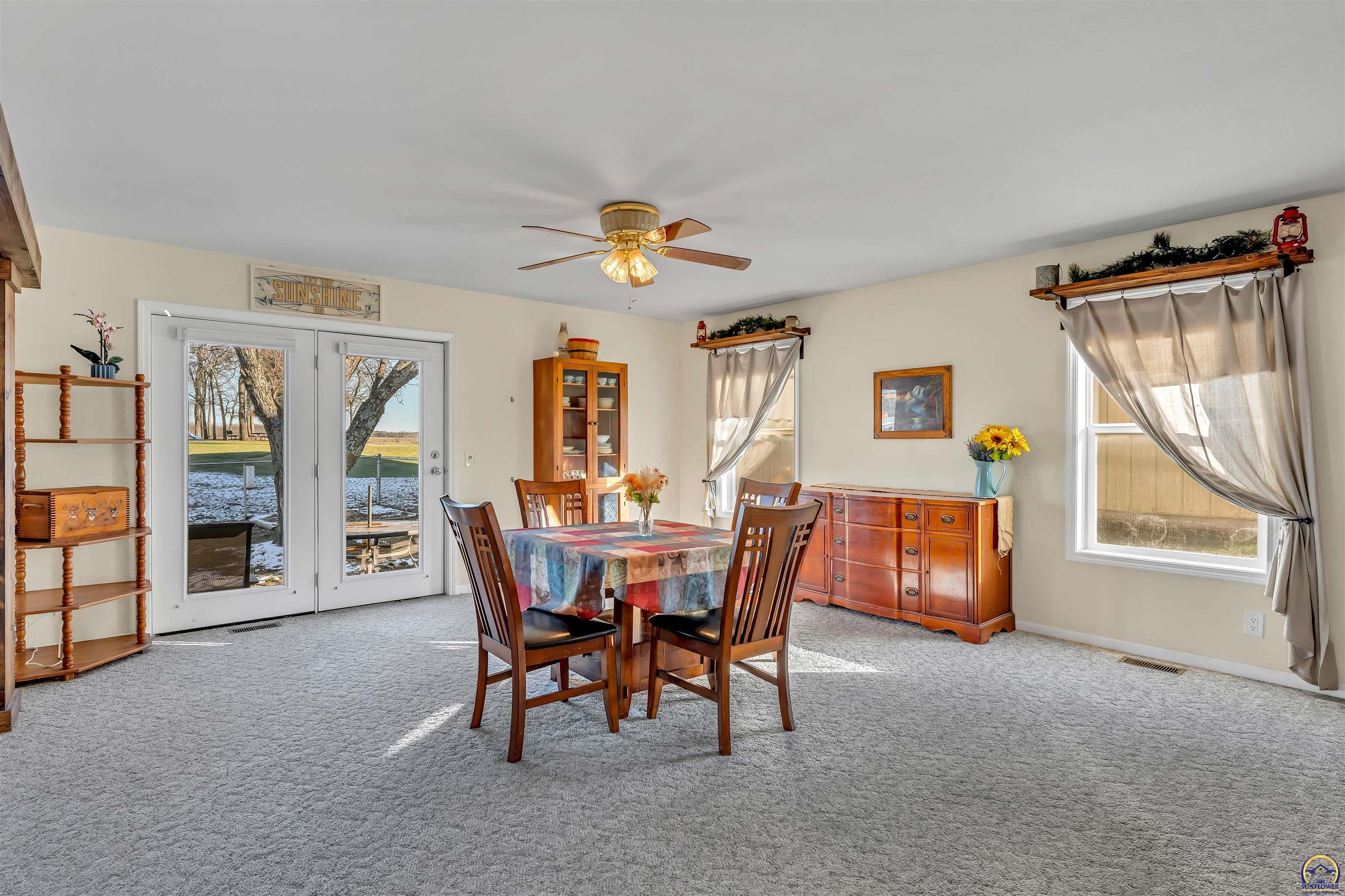 6946 Southeast Berryton Road Berryton, KS 66409 - Photo 14 of 40