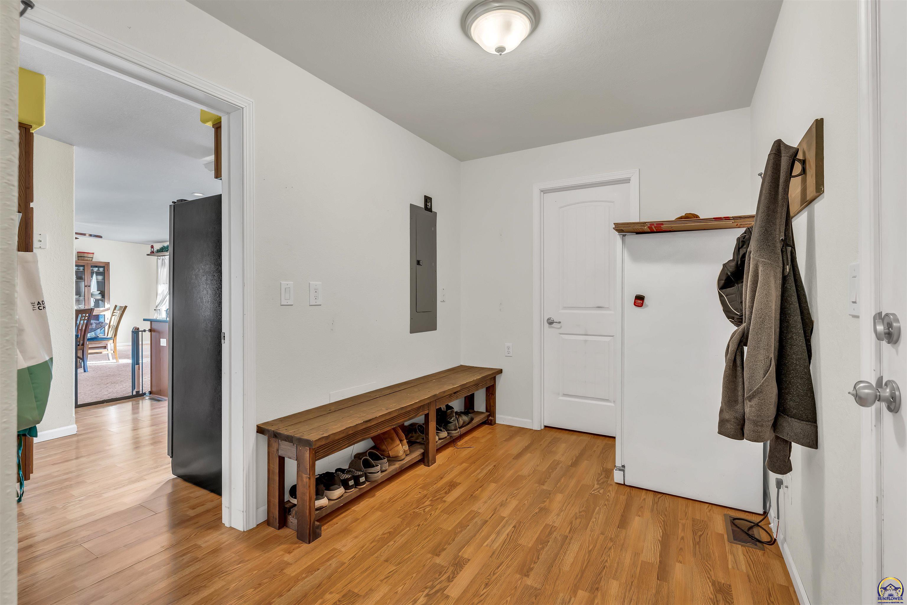 6946 Southeast Berryton Road Berryton, KS 66409 - Photo 21 of 40