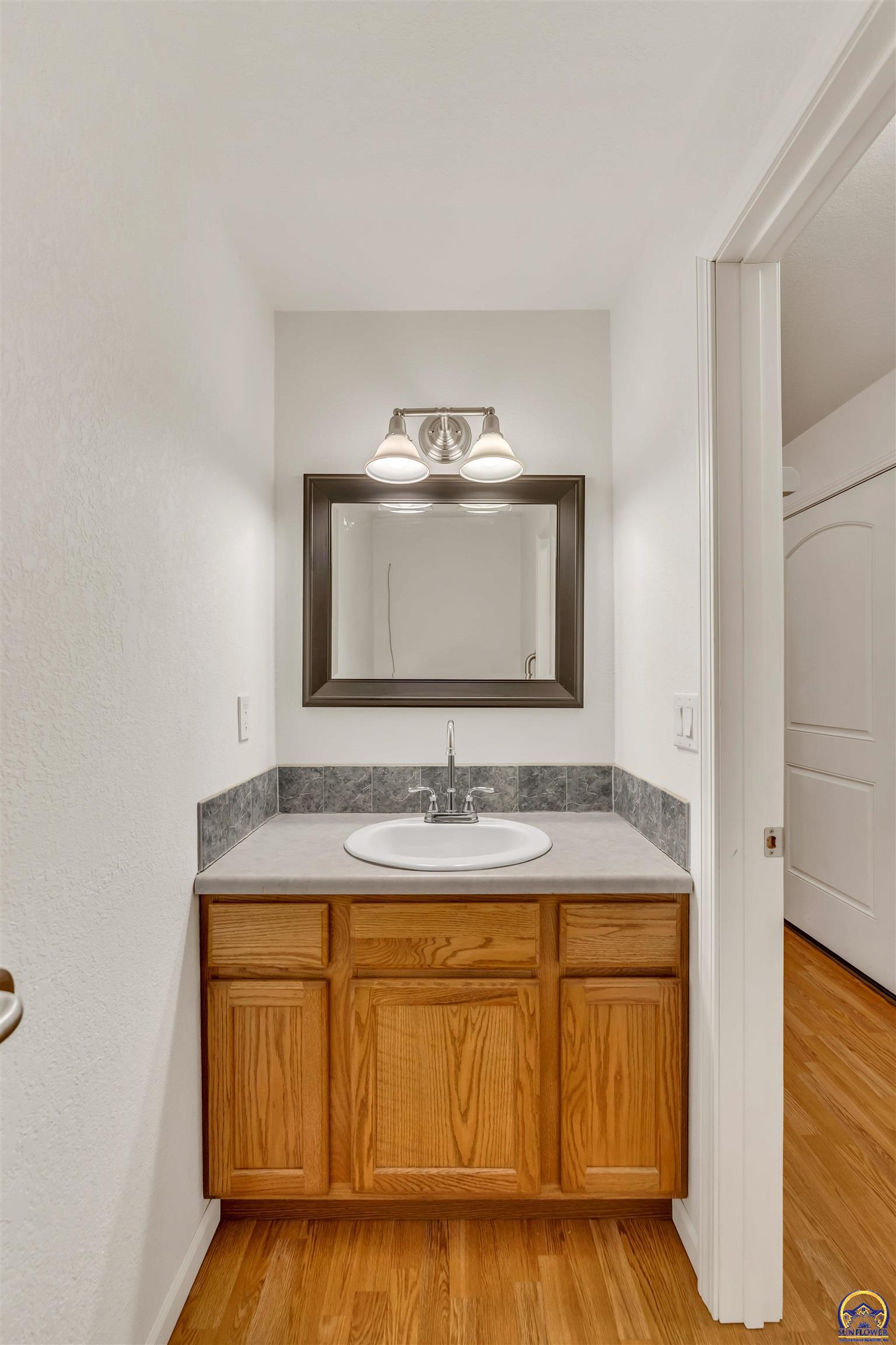 6946 Southeast Berryton Road Berryton, KS 66409 - Photo 22 of 40