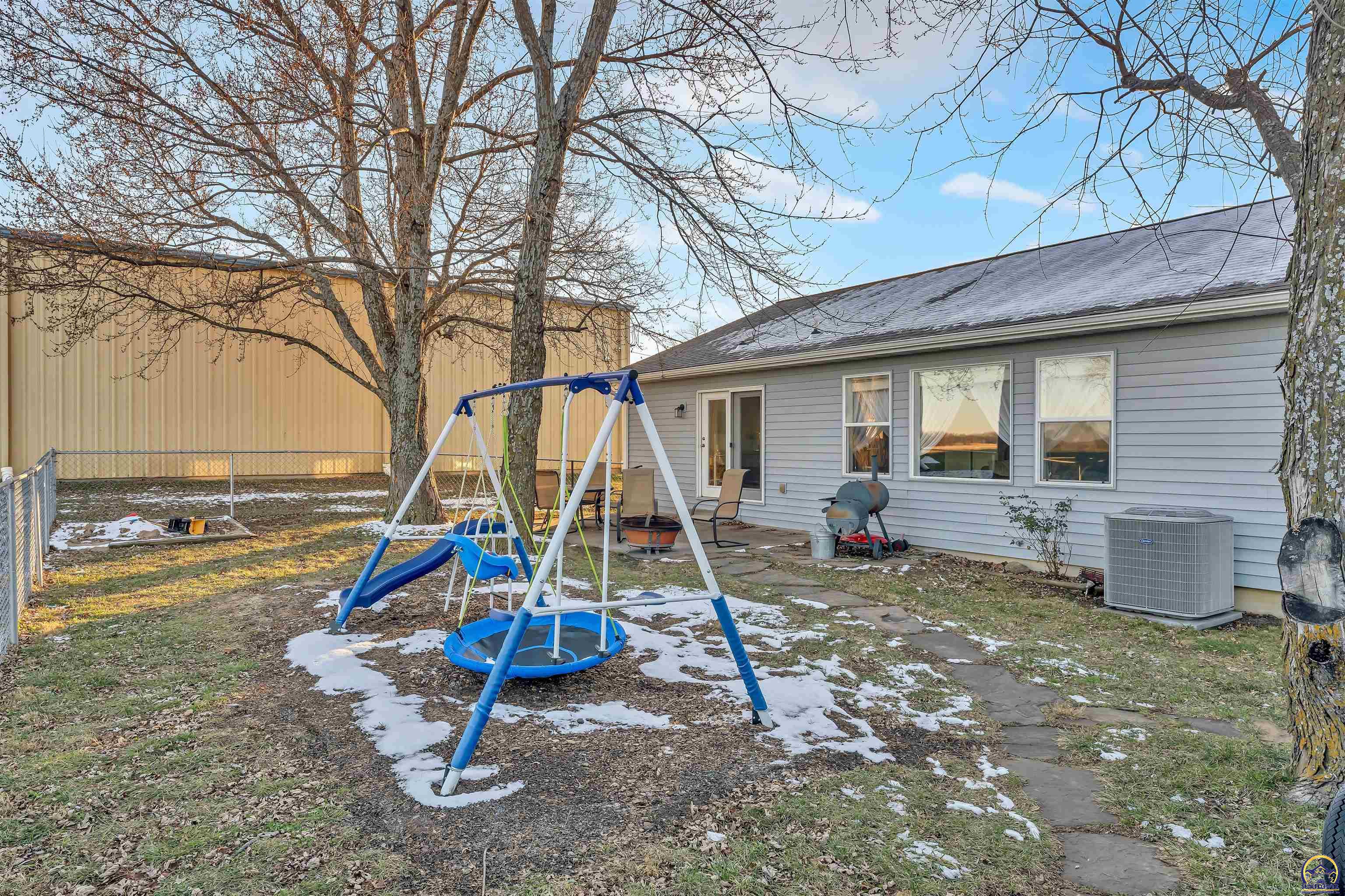 6946 Southeast Berryton Road Berryton, KS 66409 - Photo 36 of 40