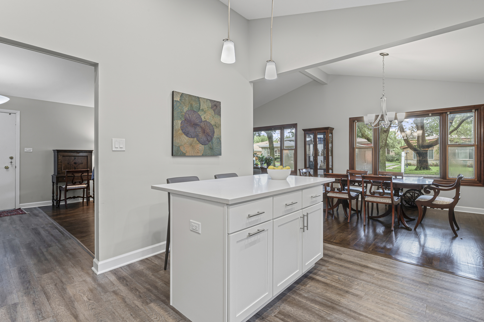 619 Leamington Avenue Wilmette, IL 60091 - Photo 7 of 19 a kitchen with lots of counter top space